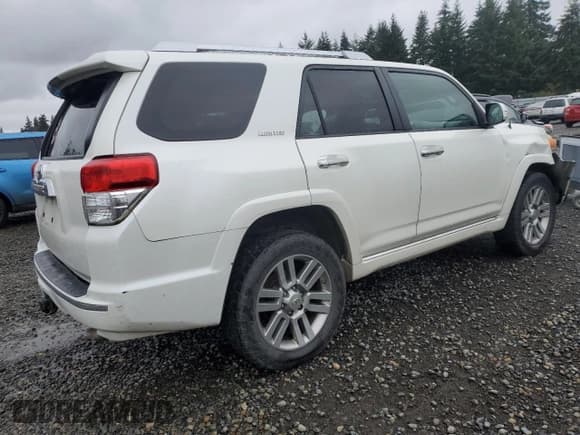 ✅ 2011 Toyota 4Runner SR5 • VIN: JTEBU5JR5B5035397 • Lot: 92318565. Listed on Copart with 228,147 mi. Free auction sales archive from the USA and detailed vehicle history report at DreamBid. Image 3.