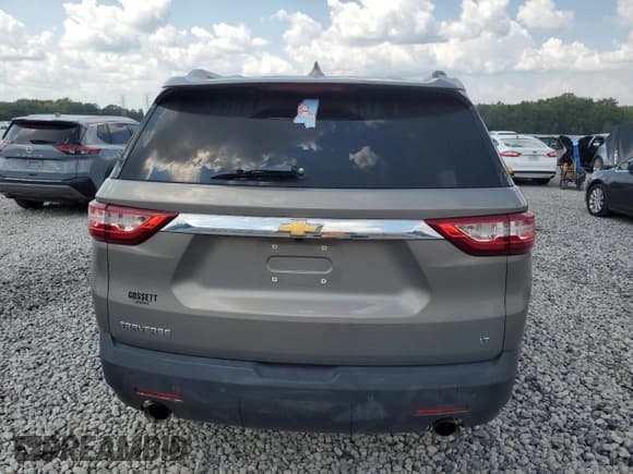 ✅ 2018 Chevrolet Traverse LT Cloth • VIN: 1GNERGKW4JJ265092 • Лот: 71537025. Опубликован ранее на Copart с пробегом 113 973 миль. Бесплатный доступ к архиву аукционных продаж из США и подробный отчёт об истории автомобиля на DreamBid. Изображение 6.