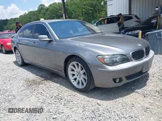 ✅ 2006 BMW 7 Series 750Li • VIN: WBAHN83596DT33550 • Lot: 42567329. Wystawiony na IAAI z przebiegiem 243 813 mil. Bezpłatny archiwum sprzedaży aukcyjnych z USA i szczegółowy raport historii pojazdu na DreamBid. Zdjęcie 1.