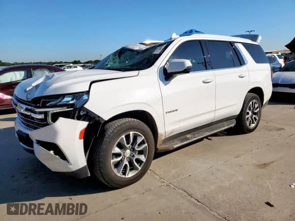 2022 Chevrolet Tahoe LT z VIN 1GNSKNKD1NR157742, wystawiony jako Copart lot #71324675 z przebiegiem 51 272 mil mil oraz Szkoda całkowita • Salvage title. Historia ofert i sprzedaży dostępna na DreamBid. Obrazek 1.