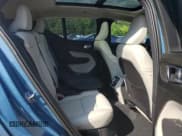 ✅ 2023 Volvo XC40 Plus Bright Theme • VIN: YV4L12UN8P2966832 • Лот: 63621295. Опубликован ранее на Copart с пробегом 23 456 миль. Бесплатный доступ к архиву аукционных продаж из США и подробный отчёт об истории автомобиля на DreamBid. Изображение 11.