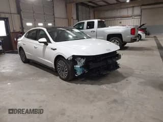 ✅ 2024 Hyundai Sonata Limited • VIN: KMHL54JJ2RA093104 • Lot: 43813310. Listed on IAAI with 6,942 mi. Free auction sales archive from the USA and detailed vehicle history report at DreamBid. Image 1.