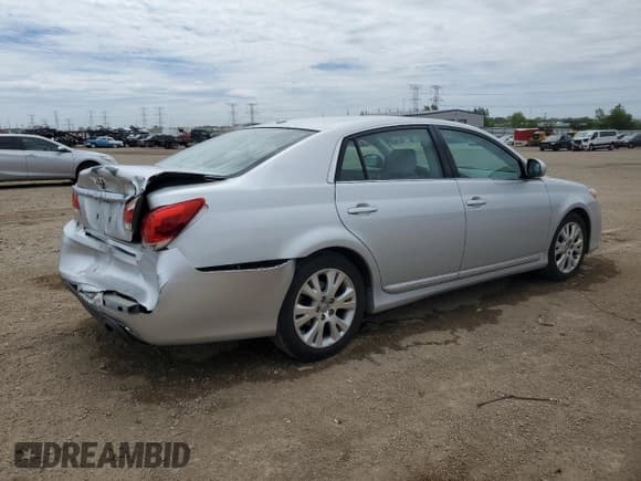 ✅ 2012 Toyota Avalon • VIN: 4T1BK3DB1CU443704 • Lot: 58272825. Listed on Copart with 127,981 mi. Free auction sales archive from the USA and detailed vehicle history report at DreamBid. Image 3.
