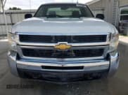 ✅ 2007 Chevrolet Silverado 2500HD Work Truck • VIN: 1GCHC24K37E562022 • Лот: 68107715. Опубликован ранее на Copart с пробегом 446 611 миль. Бесплатный доступ к архиву аукционных продаж из США и подробный отчёт об истории автомобиля на DreamBid. Изображение 5.