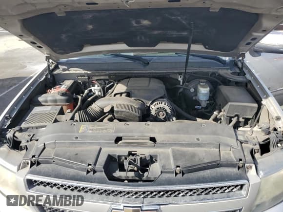 ✅ 2009 Chevrolet Suburban LS • VIN: 1GNFC16J89R288681 • Лот: 48632505. Опубликован ранее на Copart с пробегом 115 956 миль. Бесплатный доступ к архиву аукционных продаж из США и подробный отчёт об истории автомобиля на DreamBid. Изображение 12.