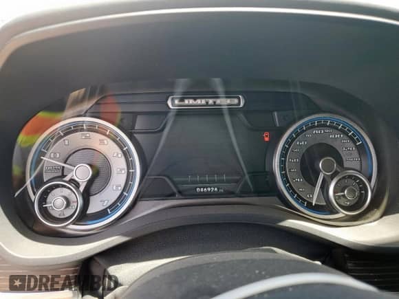 2022 Ram 1500 Limited z VIN 1C6SRFHT6NN132505, wystawiony jako Copart lot #65553465 z przebiegiem 46 926 mil mil oraz Szkoda całkowita • Salvage title. Historia ofert i sprzedaży dostępna na DreamBid. Obrazek 9.