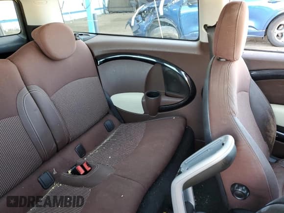 ✅ 2009 MINI Clubman • VIN: WMWML33579TN69485 • Лот: 86173365. Опубликован ранее на Copart с пробегом 190 885 миль. Бесплатный доступ к архиву аукционных продаж из США и подробный отчёт об истории автомобиля на DreamBid. Изображение 10.