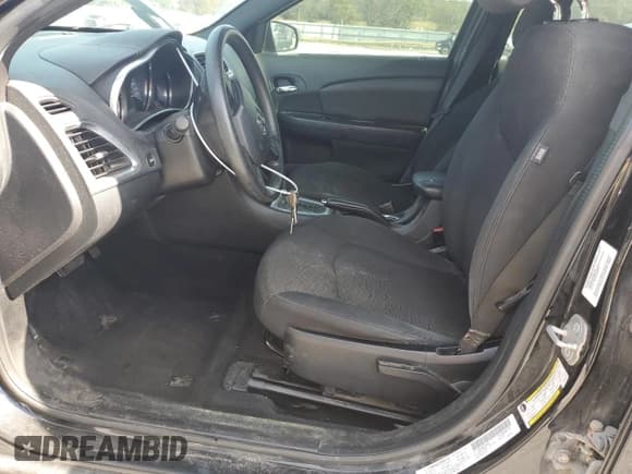 ✅ 2014 Dodge Avenger SE • VIN: 1C3CDZAB9EN201805 • Лот: 79256524. Опубликован ранее на Copart с пробегом 147 157 миль. Бесплатный доступ к архиву аукционных продаж из США и подробный отчёт об истории автомобиля на DreamBid. Изображение 7.