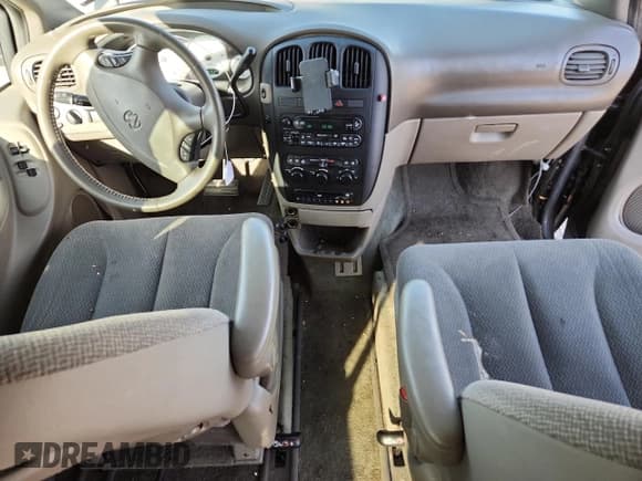 ✅ 2004 Dodge Caravan SXT • VIN: 2D4GP44L84R615741 • Лот: 81887895. Опубликован ранее на Copart с пробегом 102 795 миль. Бесплатный доступ к архиву аукционных продаж из США и подробный отчёт об истории автомобиля на DreamBid. Изображение 8.