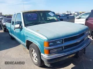 ✅ 1994 Chevrolet Silverado 1500 • VIN: 2GCEC19Z5R1139692 • Lot: 41021841. Wystawiony na IAAI z przebiegiem 189 366 mil. Bezpłatny archiwum sprzedaży aukcyjnych z USA i szczegółowy raport historii pojazdu na DreamBid. Zdjęcie 1.
