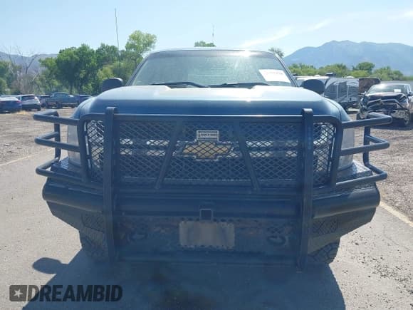 ✅ 2011 Chevrolet Silverado 2500HD • VIN: 1GB2KVCG9BZ411876 • Lot: 42557170. Wystawiony na IAAI z przebiegiem 71 775 mil. Bezpłatny archiwum sprzedaży aukcyjnych z USA i szczegółowy raport historii pojazdu na DreamBid. Zdjęcie 11.