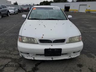 ✅ 1999 Infiniti G20 • VIN: JNKCP11A4XT018885 • Lot: 84072594. Wystawiony na Copart z przebiegiem 237 072 mil. Bezpłatny archiwum sprzedaży aukcyjnych z USA i szczegółowy raport historii pojazdu na DreamBid. Zdjęcie 5.