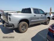 ✅ 2021 Chevrolet Silverado 1500 LT Trail Boss • VIN: 3GCPYFEL3MG361902 • Lot: 54834004. Wystawiony na Copart z przebiegiem 67 680 mil. Bezpłatny archiwum sprzedaży aukcyjnych z USA i szczegółowy raport historii pojazdu na DreamBid. Zdjęcie 3.