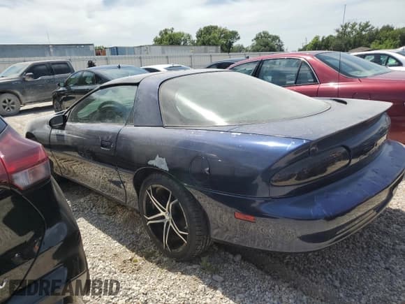 ✅ 2002 Chevrolet Camaro • VIN: 2G1FP22K622163682 • Lot: 66965495. Listed on Copart with 141,224 mi. Free auction sales archive from the USA and detailed vehicle history report at DreamBid. Image 2.