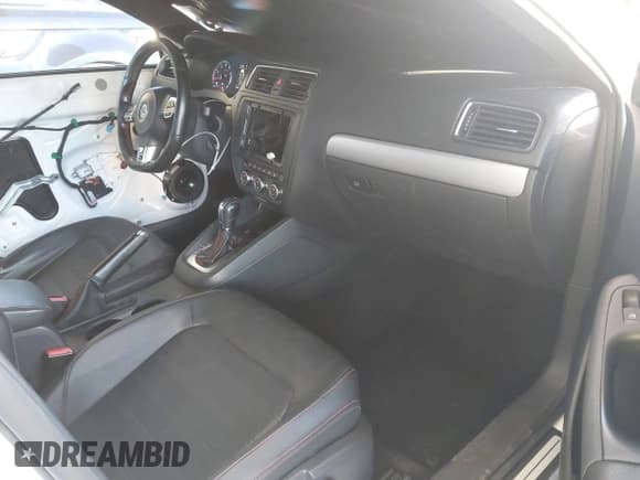 ✅ 2014 Volkswagen Jetta GLI • VIN: 3VW4T7AJ4EM389462 • Lot: 43840093. Listed on IAAI with 173,953 mi. Free auction sales archive from the USA and detailed vehicle history report at DreamBid. Image 5.