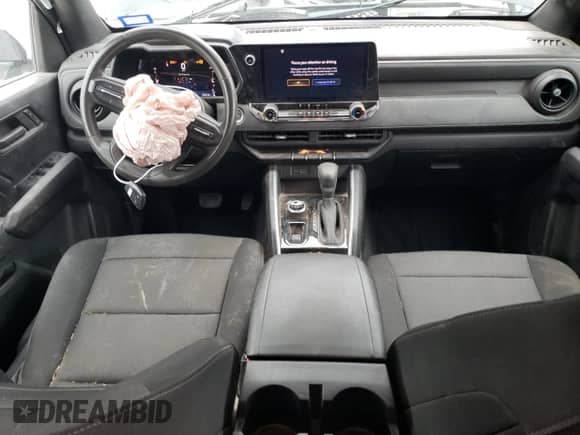 2023 Chevrolet Colorado 4WD Trail Boss z VIN 1GCPTEEK0P1205948, wystawiony jako Copart lot #46364505 z przebiegiem 22 048 mil mil oraz Szkoda całkowita • Salvage title. Historia ofert i sprzedaży dostępna na DreamBid. Obrazek 8.