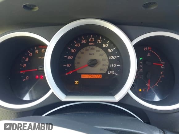 ✅ 2010 Toyota Tacoma PreRunner • VIN: 3TMJU4GN8AM092555 • Lot: 42507521. Listed on IAAI with 298,223 mi. Free auction sales archive from the USA and detailed vehicle history report at DreamBid. Image 7.