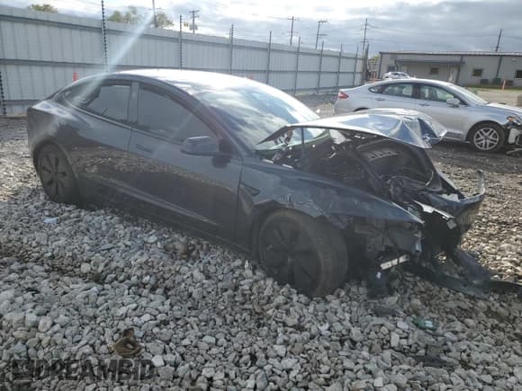 ✅ 2024 Tesla Model 3 Long Range • VIN: 5YJ3E1EB9RF829677 • Lot: 82324355. Wystawiony na Copart z przebiegiem 9 477 mil. Bezpłatny archiwum sprzedaży aukcyjnych z USA i szczegółowy raport historii pojazdu na DreamBid. Zdjęcie 4.