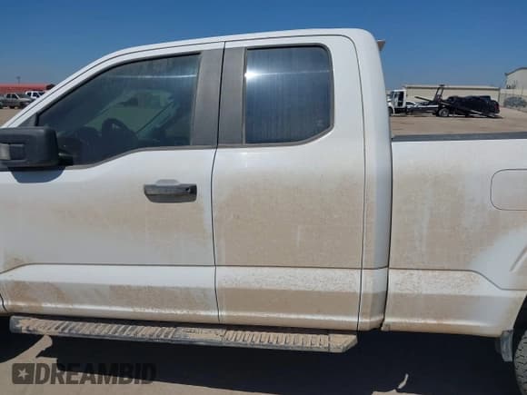 ✅ 2022 Ford F-150 XL • VIN: 1FTEX1EP4NKE18604 • Lot: 41781529. Listed on IAAI with Not provided. Free auction sales archive from the USA and detailed vehicle history report at DreamBid. Image 13.