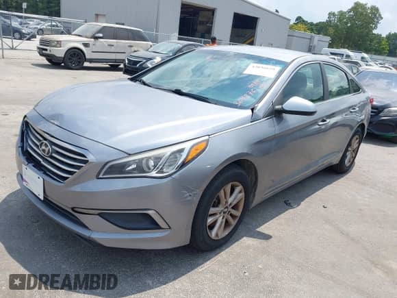 2016 Hyundai Sonata SE with VIN 5NPE24AF1GH369876, listed as a IAAI auction lot 43036659 with 115,889 mi miles and . Bid and sale history available at DreamBid. Image 2.