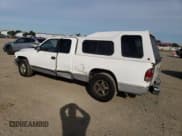 ✅ 1997 Dodge Dakota • VIN: 1B7GL23X0VS124517 • Lot: 82896894. Wystawiony na Copart z przebiegiem 227 782 mil. Bezpłatny archiwum sprzedaży aukcyjnych z USA i szczegółowy raport historii pojazdu na DreamBid. Zdjęcie 2.