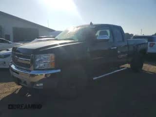 2013 Chevrolet Silverado 1500 LT with VIN 1GCRKSE70DZ106663, listed as a Copart auction lot 71665875 with 143,753 mi miles and Clean title. Bid and sale history available at DreamBid. Image 1.