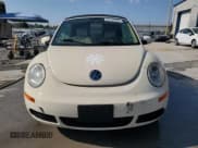 ✅ 2008 Volkswagen Beetle SE • VIN: 3VWRF31Y08M409844 • Lot: 85134255. Wystawiony na Copart z przebiegiem 78 362 mil. Bezpłatny archiwum sprzedaży aukcyjnych z USA i szczegółowy raport historii pojazdu na DreamBid. Zdjęcie 5.