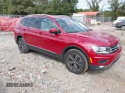 ✅ 2018 Volkswagen Tiguan SEL • VIN: 3VV3B7AX2JM027518 • Лот: 43420611. Опубликован ранее на IAAI с пробегом 64 153 миль. Бесплатный доступ к архиву аукционных продаж из США и подробный отчёт об истории автомобиля на DreamBid. Изображение 1.