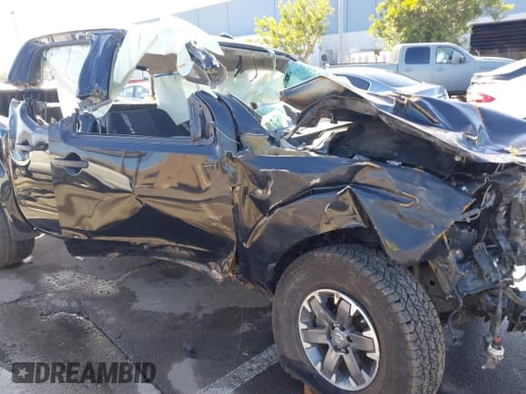 ✅ 2018 Nissan Frontier SV • VIN: 1N6AD0EV0JN733082 • Lot: 41506210. Listed on IAAI with Not provided. Free auction sales archive from the USA and detailed vehicle history report at DreamBid. Image 6.