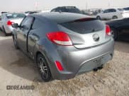 ✅ 2015 Hyundai Veloster RE:FLEX • VIN: KMHTC6AD1FU232984 • Lot: 41570593. Wystawiony na IAAI z przebiegiem 180 435 mil. Bezpłatny archiwum sprzedaży aukcyjnych z USA i szczegółowy raport historii pojazdu na DreamBid. Zdjęcie 3.