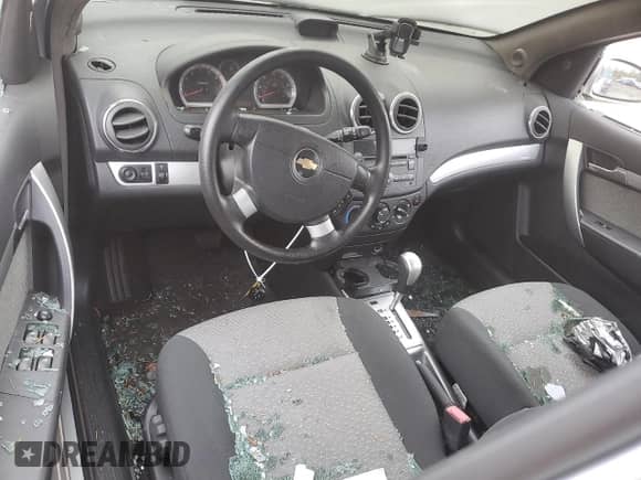 2011 Chevrolet Aveo 2LT z VIN KL1TG6DE6BB169620, wystawiony jako Copart lot #78449754 z przebiegiem 53 990 mil mil oraz Szkoda całkowita • Salvage title. Historia ofert i sprzedaży dostępna na DreamBid. Obrazek 8.