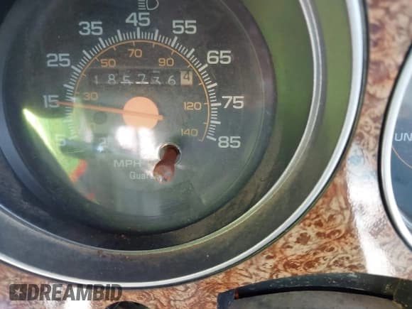 ✅ 1990 GMC Suburban • VIN: 1GKGR26NXLF528203 • Lot: 42731684. Listed on IAAI with 185,736 mi. Free auction sales archive from the USA and detailed vehicle history report at DreamBid. Image 7.