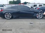 ✅ 2010 Hyundai Genesis Coupe • VIN: KMHHU6KH0AU017481 • Lot: 43252589. Wystawiony na IAAI z przebiegiem 132 076 mil. Bezpłatny archiwum sprzedaży aukcyjnych z USA i szczegółowy raport historii pojazdu na DreamBid. Zdjęcie 13.