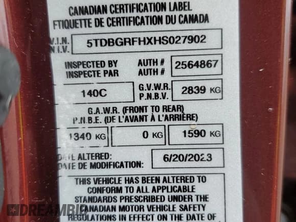 ✅ 2017 Toyota Highlander Hybrid LE • VIN: 5TDBGRFHXHS027902 • Лот: 78424313. Опубликован ранее на Copart с пробегом 325 701 миль. Бесплатный доступ к архиву аукционных продаж из США и подробный отчёт об истории автомобиля на DreamBid. Изображение 14.