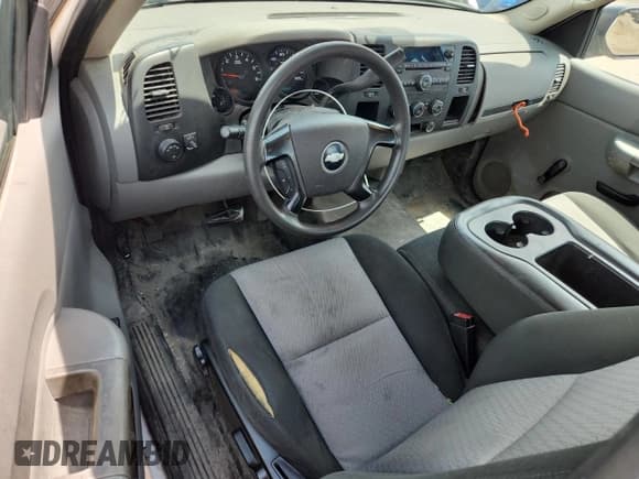 ✅ 2009 Chevrolet Silverado 1500 Work Truck • VIN: 1GCEC19X39Z274224 • Lot: 64923775. Wystawiony na Copart z przebiegiem 62 982 mil. Bezpłatny archiwum sprzedaży aukcyjnych z USA i szczegółowy raport historii pojazdu na DreamBid. Zdjęcie 8.