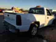 2004 Chevrolet Silverado 1500 LS z VIN 1GCEC14V54Z307206, wystawiony jako Copart lot #76308604 z przebiegiem Nie podano mil oraz Szkoda całkowita • Salvage title. Historia ofert i sprzedaży dostępna na DreamBid. Obrazek 3.