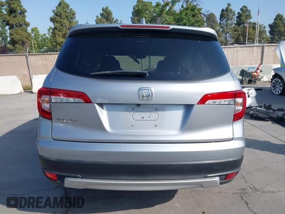 ✅ 2021 Honda Pilot EX • VIN: 5FNYF5H37MB014384 • Lot: 42412500. Wystawiony na IAAI z przebiegiem 36 934 mil. Bezpłatny archiwum sprzedaży aukcyjnych z USA i szczegółowy raport historii pojazdu na DreamBid. Zdjęcie 17.