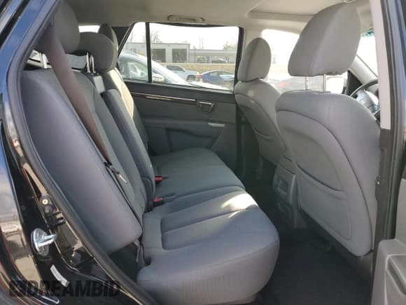 ✅ 2010 Hyundai Santa Fe GLS • VIN: 5NMSG3AB1AH384040 • Lot: 84104334. Listed on Copart with 169,371 mi. Free auction sales archive from the USA and detailed vehicle history report at DreamBid. Image 11.