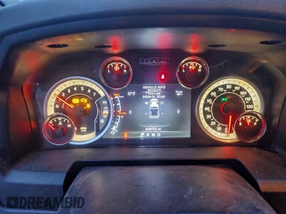 ✅ 2015 Ram 1500 Outdoorsman • VIN: 1C6RR7LT0FS662046 • Lot: 95678025. Listed on Copart with 212,875 mi. Free auction sales archive from the USA and detailed vehicle history report at DreamBid. Image 9.