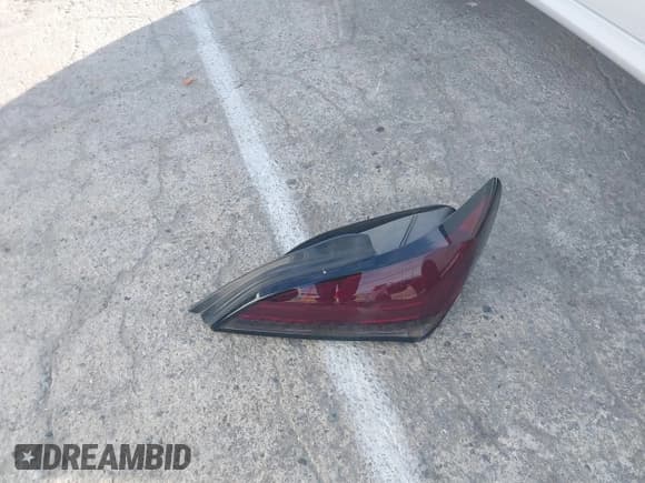 ✅ 2016 Hyundai Genesis Coupe 3.8L Base • VIN: KMHHT6KJ0GU132287 • Lot: 42484478. Wystawiony na IAAI z przebiegiem 64 903 mil. Bezpłatny archiwum sprzedaży aukcyjnych z USA i szczegółowy raport historii pojazdu na DreamBid. Zdjęcie 12.