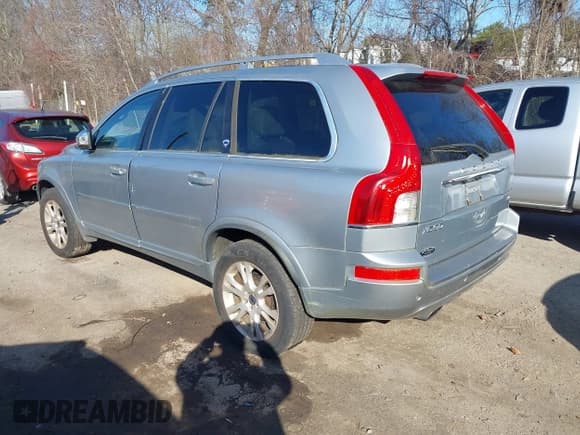 ✅ 2013 Volvo XC90 Premier Plus • VIN: YV4952CZ1D1636275 • Lot: 42036053. Listed on IAAI with 154,815 mi. Free auction sales archive from the USA and detailed vehicle history report at DreamBid. Image 3.