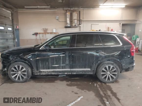 ✅ 2023 Volvo XC90 Plus • VIN: YV4062PN6P1993341 • Лот: 41358443. Опубликован ранее на IAAI с пробегом 54 753 миль. Бесплатный доступ к архиву аукционных продаж из США и подробный отчёт об истории автомобиля на DreamBid. Изображение 14.