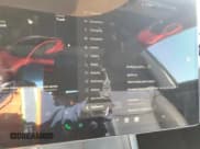 ✅ 2024 Tesla Model 3 • VIN: 5YJ3E1EA3RF746320 • Lot: 49671915. Wystawiony na Copart z przebiegiem 9 572 mil. Bezpłatny archiwum sprzedaży aukcyjnych z USA i szczegółowy raport historii pojazdu na DreamBid. Zdjęcie 9.