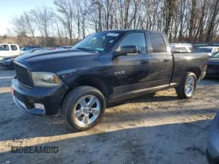✅ 2009 Dodge 1500 SLT • VIN: 1D3HV18T89S747797 • Lot: 80723804. Wystawiony na Copart z przebiegiem 190 903 mil. Bezpłatny archiwum sprzedaży aukcyjnych z USA i szczegółowy raport historii pojazdu na DreamBid. Zdjęcie 1.
