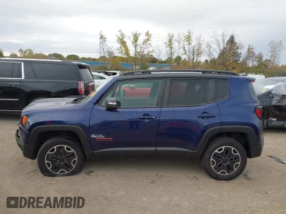 ✅ 2017 Jeep Renegade Trailhawk • VIN: ZACCJBCBXHPF69799 • Лот: 43451518. Опубликован ранее на IAAI с пробегом 66 275 миль. Бесплатный доступ к архиву аукционных продаж из США и подробный отчёт об истории автомобиля на DreamBid. Изображение 14.