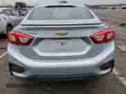 2017 Chevrolet Cruze LT z VIN 1G1BD5SMXH7143253, wystawiony jako Copart lot #71496342 z przebiegiem 85 287 mil mil oraz . Historia ofert i sprzedaży dostępna na DreamBid. Obrazek 6.