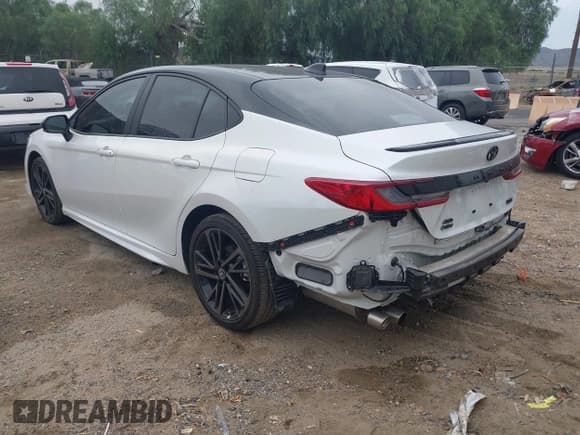 ✅ 2025 Toyota Camry LE • VIN: 4T1DBADK5SU008499 • Lot: 43682334. Listed on IAAI with 10,887 mi. Free auction sales archive from the USA and detailed vehicle history report at DreamBid. Image 3.