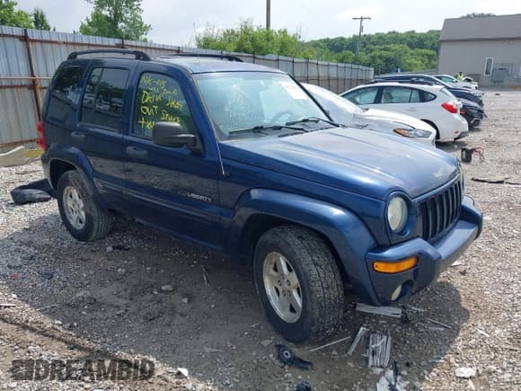 ✅ 2004 Jeep Liberty Limited • VIN: 1J4GL58K94W126122 • Lot: 42523825. Listed on IAAI with 180,000 mi. Free auction sales archive from the USA and detailed vehicle history report at DreamBid. Image 1.