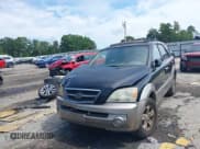 ✅ 2005 Kia Sorento LX • VIN: KNDJD733255354894 • Lot: 42816838. Wystawiony na IAAI z przebiegiem 253 445 mil. Bezpłatny archiwum sprzedaży aukcyjnych z USA i szczegółowy raport historii pojazdu na DreamBid. Zdjęcie 2.