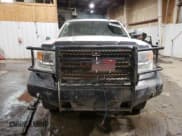 ✅ 2015 GMC Sierra 2500HD SLT • VIN: 1GT12ZE80FF600704 • Lot: 46069905. Listed on Copart with 256,330 mi. Free auction sales archive from the USA and detailed vehicle history report at DreamBid. Image 5.